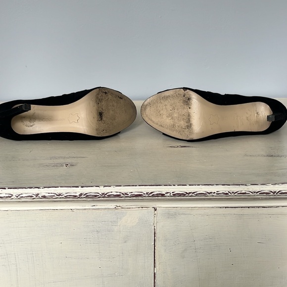 BCBGenerarion cut out lace up open toe sandals black suede size 8 - Picture 5 of 5